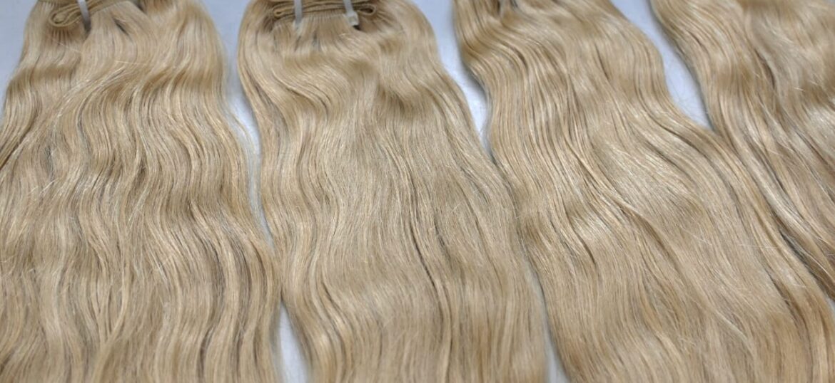 Blonde-4.jpeg Extensiones para novias: ideas de peinados
