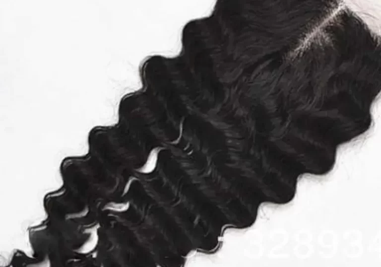 Human-Hair-Closure-1.webp Descubre diferencias y usos entre extensiones de clip y adhesivas. Elige la ideal según tu cabello y estilo con asesoría de Casa Deca Bello.