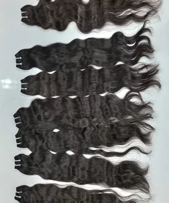 Cabello humano ondulado